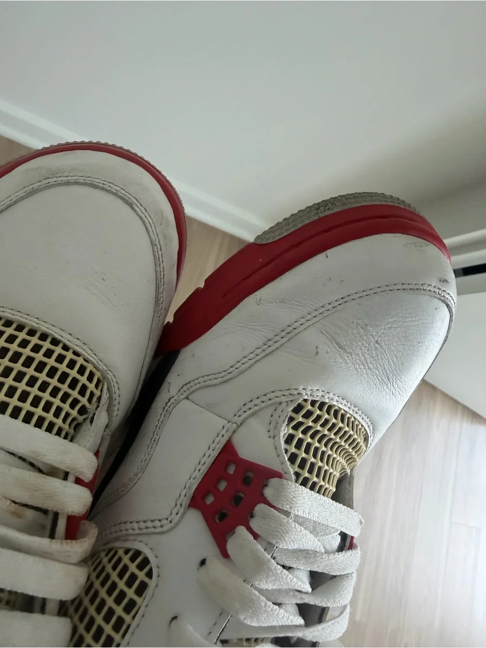 Jordan fire red 4 2020